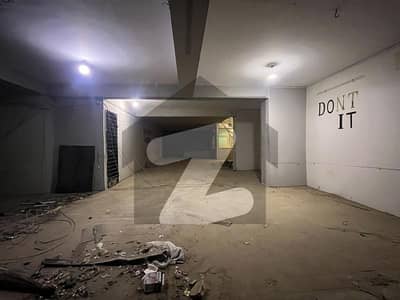 400 SQ YD Basement For Rent In Nazimabad Main 320 Ft Road Facing