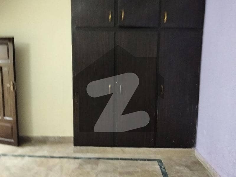 beautiful house is available for sale in i-8/4 beautiful house is available for sale in i-8/4