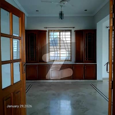 50x90 Kanal Upper Portion For Rent G-13