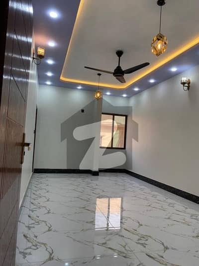 RENOVATED APARTMENT , 4 BEDROOM WITH ATTACHED WASHROOM, DRAWING, DINING, LOUNGE, KITCHEN. 2ND FLOOR