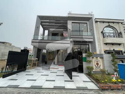 BRAND NEW HOUSE SUPPER HOT LOCATION IN C BLOCK NEAR JAMIA MASJID AVAILABLE FOR SALE IN BAHRIA ORCHARD