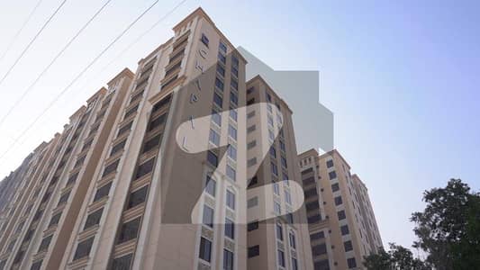 چیپل کورٹ یارڈ کراچی میں 3 کمروں کا 6 مرلہ فلیٹ 1.8 کروڑ میں برائے فروخت۔