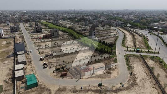 Main boulevard 4 Marla Commercial Plot All dues Clear Ready for Construction Main boulevard 4 Marla Commercial Plot All dues Clear Ready for Construction