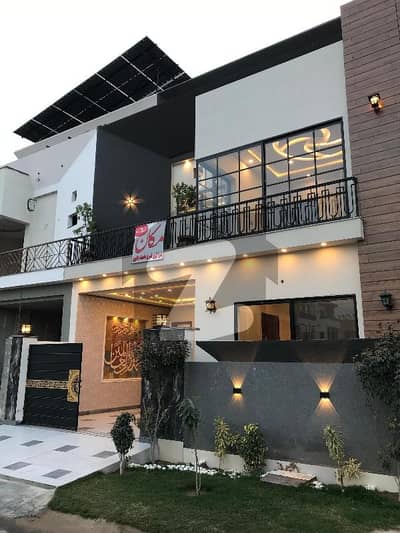 5 Marla Beautiful Lake Facing Villa For Sale in Manik Block Buch Executive Villas Multan.