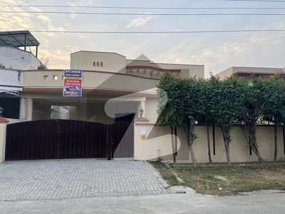 1 KANAL 5 BEDROOM WITH BASEMENT HOUSE AVAILABLE FOR RENT