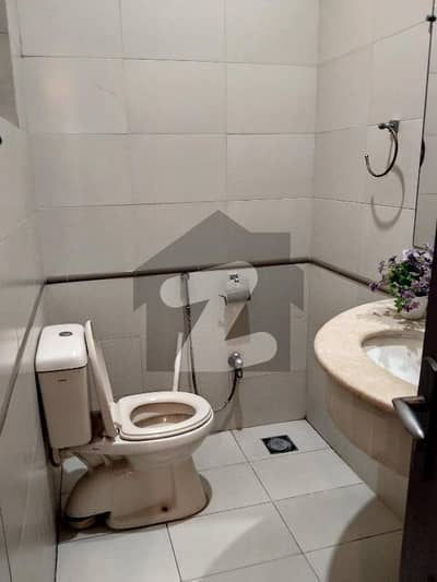 ڈی ایچ اے ڈیفینس فیز 1 ڈی ایچ اے ڈیفینس,اسلام آباد میں 5 کمروں کا 1 کنال مکان 7.5 کروڑ میں برائے فروخت۔