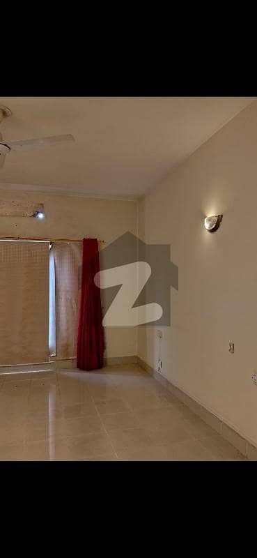 ڈی ایچ اے ڈیفینس فیز 1 ڈی ایچ اے ڈیفینس,اسلام آباد میں 5 کمروں کا 1 کنال مکان 7.25 کروڑ میں برائے فروخت۔