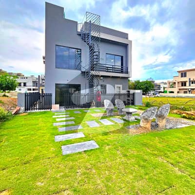 بحریہ گرینز۔ اوورسیز انکلیو بحریہ ٹاؤن فیز 8,بحریہ ٹاؤن راولپنڈی,راولپنڈی میں 5 کمروں کا 1 کنال مکان 5.45 کروڑ میں برائے فروخت۔