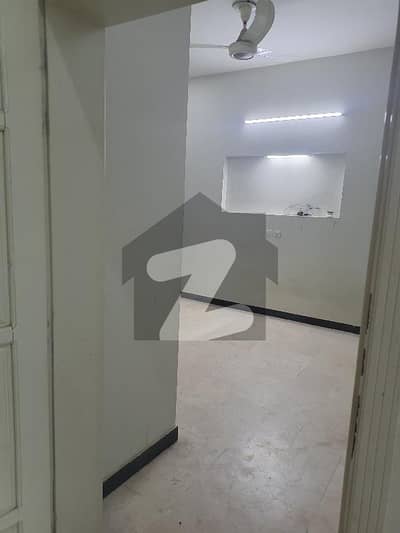 آئی 11/2 آئی ۔ 11,اسلام آباد میں 3 کمروں کا 4 مرلہ بالائی پورشن 60.0 ہزار میں کرایہ پر دستیاب ہے۔