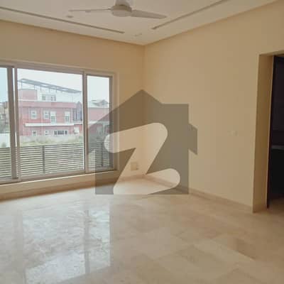 ڈی ۔ 12 اسلام آباد میں 3 کمروں کا 1 کنال بالائی پورشن 2.75 لاکھ میں کرایہ پر دستیاب ہے۔