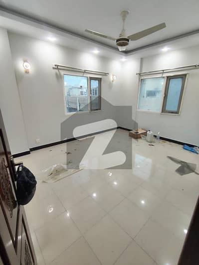 Prime Location 2700 Square Feet Flat Up For rent In Clifton - Block 7