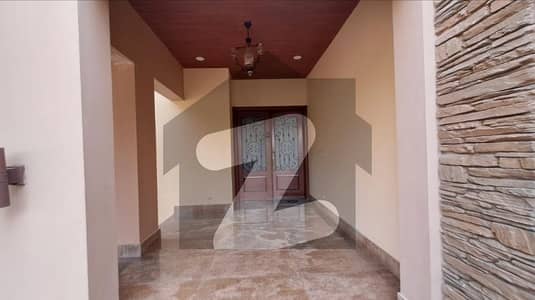 بحریہ ٹاؤن فیز 7 بحریہ ٹاؤن راولپنڈی,راولپنڈی میں 5 کمروں کا 1 کنال مکان 4.3 لاکھ میں کرایہ پر دستیاب ہے۔