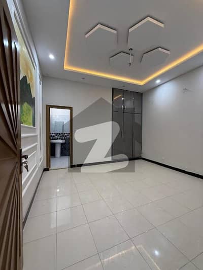 سفیان گارڈن ورسک روڈ,پشاور میں 7 کمروں کا 6 مرلہ مکان 2.9 کروڑ میں برائے فروخت۔