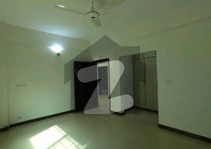 Spacious 10 Marla Flat Available For rent In Askari 11 - Sector B