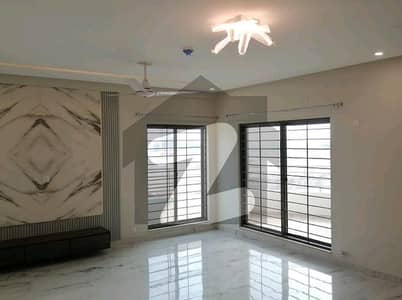 Flat Of 10 Marla Is Available For rent In Askari 11 - Sector D