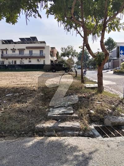 ڈی ایچ اے ڈیفینس فیز 1 ڈی ایچ اے ڈیفینس,اسلام آباد میں 1 کنال رہائشی پلاٹ 4.25 کروڑ میں برائے فروخت۔