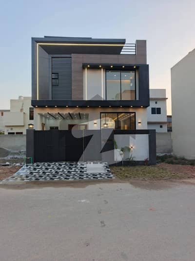 House In Royal Orchard For sale