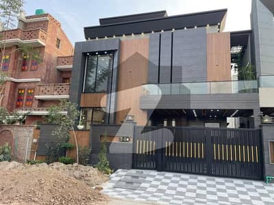 رائل آرچرڈ ملتان پبلک سکول روڈ,ملتان میں 5 کمروں کا 10 مرلہ مکان 3.65 کروڑ میں برائے فروخت۔ رائل آرچرڈ ملتان پبلک سکول روڈ,ملتان میں 5 کمروں کا 10 مرلہ مکان 3.65 کروڑ میں برائے فروخت۔