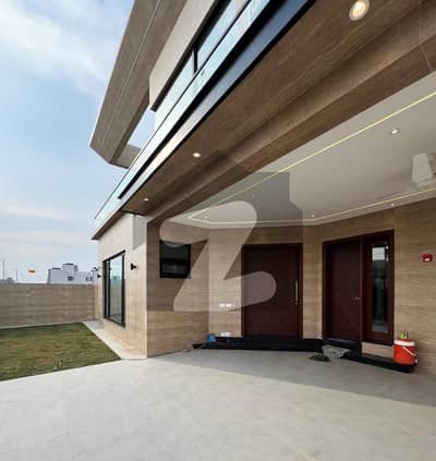 ڈی ایچ اے فیز 6 - بلاک ای فیز 6,ڈیفنس (ڈی ایچ اے),لاہور میں 5 کمروں کا 1 کنال مکان 8.5 کروڑ میں برائے فروخت۔