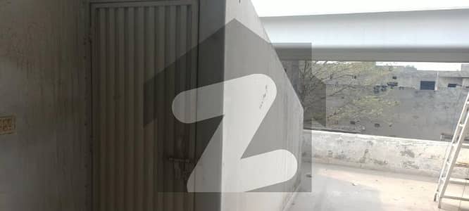 3 Marlas Commercial Portion On 3rd Floor Near Mor Samanabad Chowk Multan Road