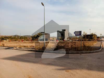 بحریہ انکلیو - سیکٹر ایف1 بحریہ انکلیو,بحریہ ٹاؤن,اسلام آباد میں 8 مرلہ رہائشی پلاٹ 1.05 کروڑ میں برائے فروخت۔