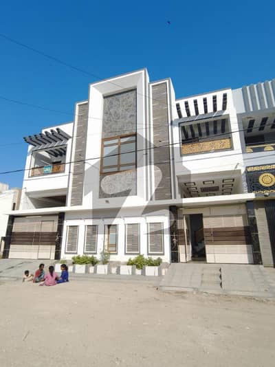 میر حسین آباد حیدر آباد میں 7 کمروں کا 9 مرلہ مکان 4.7 کروڑ میں برائے فروخت۔