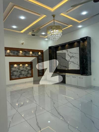 جی ۔ 13 اسلام آباد میں 6 کمروں کا 10 مرلہ مکان 2.5 لاکھ میں کرایہ پر دستیاب ہے۔