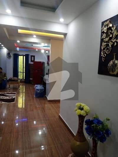 بحریہ ٹاؤن ۔ سفاری ولاز بحریہ ٹاؤن راولپنڈی,راولپنڈی میں 3 کمروں کا 8 مرلہ فلیٹ 90.0 ہزار میں کرایہ پر دستیاب ہے۔