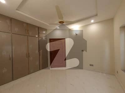 E-11 Main Double Road House For Commercial 5 Bed DD TvL Rent Demand 5.50 Lac