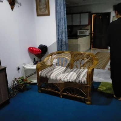 آئی ۔ 8/3 آئی ۔ 8,اسلام آباد میں 6 کمروں کا 14 مرلہ مکان 15.0 کروڑ میں برائے فروخت۔