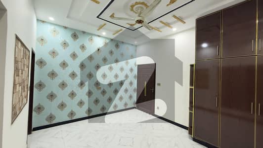 شاداب گارڈن لاہور میں 3 کمروں کا 3 مرلہ مکان 1.2 کروڑ میں برائے فروخت۔