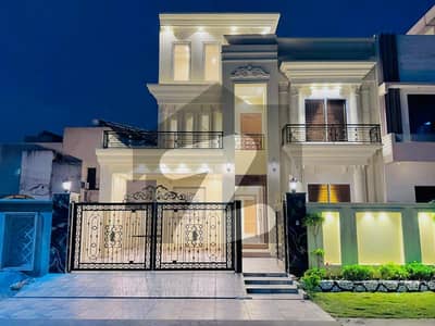 سٹی ہاؤسنگ سوسائٹی گوجرانوالہ میں 6 کمروں کا 10 مرلہ مکان 4.6 کروڑ میں برائے فروخت۔