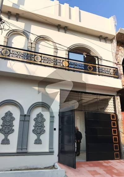 Corner House For sale In Fatima Avenue Multan