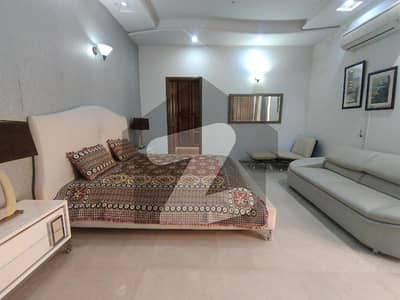 ڈی ایچ اے فیز 2 ڈیفنس (ڈی ایچ اے),لاہور میں 3 کمروں کا 1 کنال بالائی پورشن 1.2 لاکھ میں کرایہ پر دستیاب ہے۔