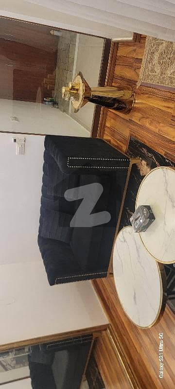 ڈی ایچ اے فیز 7 ایکسٹینشن ڈی ایچ اے ڈیفینس,کراچی میں 4 کمروں کا 4 مرلہ مکان 6.0 کروڑ میں برائے فروخت۔