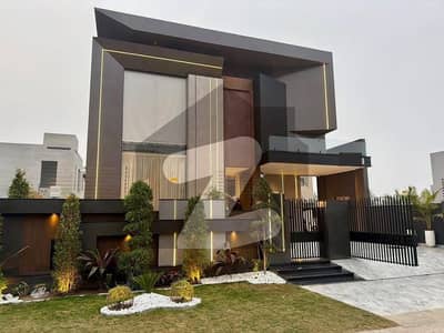 ڈی ایچ اے فیز 7 ڈیفنس (ڈی ایچ اے),لاہور میں 5 کمروں کا 1 کنال مکان 3.15 لاکھ میں کرایہ پر دستیاب ہے۔