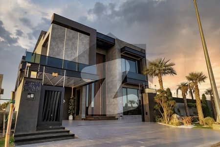 ڈی ایچ اے فیز 6 ڈیفنس (ڈی ایچ اے),لاہور میں 5 کمروں کا 1 کنال مکان 3.05 لاکھ میں کرایہ پر دستیاب ہے۔