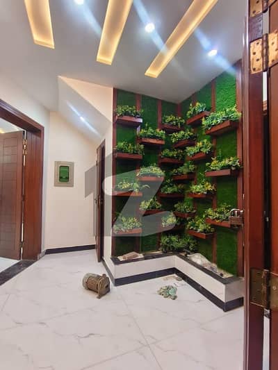 بحریہ ٹاؤن فیز 8 ۔ سفاری ویلی بحریہ ٹاؤن فیز 8,بحریہ ٹاؤن راولپنڈی,راولپنڈی میں 5 کمروں کا 7 مرلہ مکان 75.0 ہزار میں کرایہ پر دستیاب ہے۔