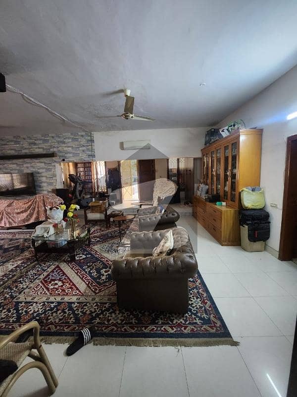 ڈی ایچ اے فیز 2 ڈی ایچ اے ڈیفینس,کراچی میں 3 کمروں کا 1 کنال مکان 2.85 لاکھ میں کرایہ پر دستیاب ہے۔ ڈی ایچ اے فیز 2 ڈی ایچ اے ڈیفینس,کراچی میں 3 کمروں کا 1 کنال مکان 2.85 لاکھ میں کرایہ پر دستیاب ہے۔