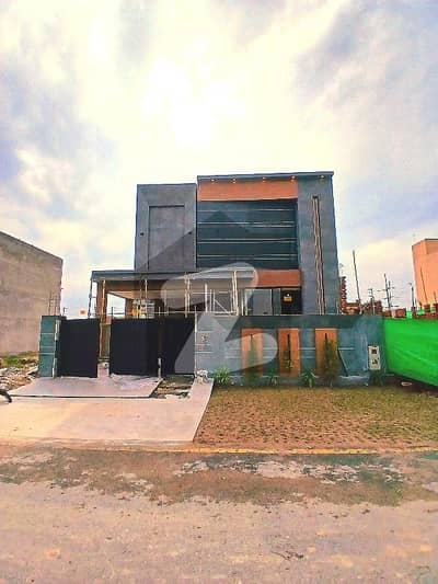 Brand New 10 Marla House For Sale Orgnal Add pls Close to 150"Wide Road