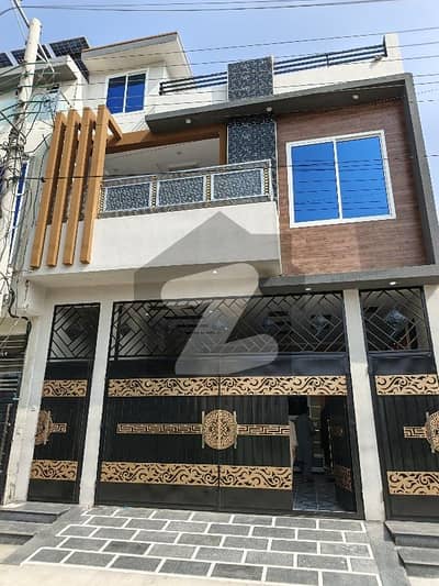 ریگی ماڈل ٹاؤن فیز 3 ۔ بلاک سی1 ریگی ماڈل ٹاؤن فیز 3,ریگی ماڈل ٹاؤن,پشاور میں 8 کمروں کا 5 مرلہ مکان 2.85 کروڑ میں برائے فروخت۔