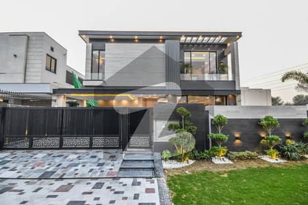 2 Beds 1 Kanal Upper Portion Modern Design Saprate Gate For Rent In DHA Phase 7 Lahore.