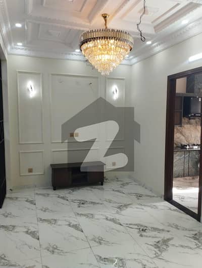 خیابانِ امین ۔ بلاک ایل خیابانِ امین,لاہور میں 3 کمروں کا 5 مرلہ مکان 2.0 کروڑ میں برائے فروخت۔