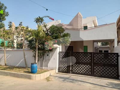 Chance Deal Beautiful Independent House 500 Sq Yards