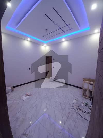 پی ای سی ایچ ایس بلاک 6 پی ای سی ایچ ایس,جمشید ٹاؤن,کراچی میں 3 کمروں کا 5 مرلہ بالائی پورشن 1.5 کروڑ میں برائے فروخت۔