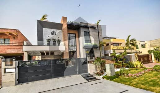 ڈی ایچ اے فیز 6 ڈیفنس (ڈی ایچ اے),لاہور میں 5 کمروں کا 1 کنال مکان 3.1 لاکھ میں کرایہ پر دستیاب ہے۔