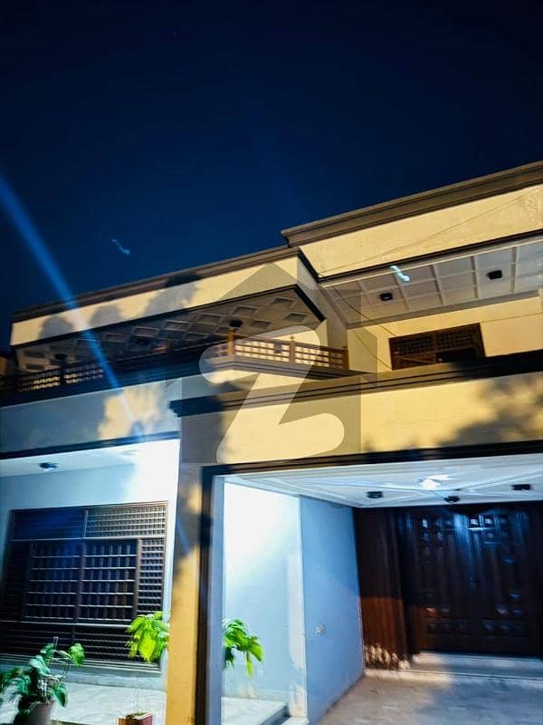 ڈی ایچ اے فیز 6 ڈی ایچ اے ڈیفینس,کراچی میں 5 کمروں کا 1 کنال مکان 4.5 لاکھ میں کرایہ پر دستیاب ہے۔ ڈی ایچ اے فیز 6 ڈی ایچ اے ڈیفینس,کراچی میں 5 کمروں کا 1 کنال مکان 4.5 لاکھ میں کرایہ پر دستیاب ہے۔