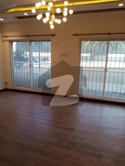 askari-1 apartment available for rent 3 bedroom attached washroom