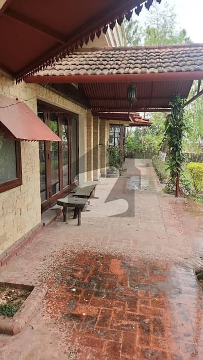 آرچرڈ سکیم اسلام آباد میں 7 کمروں کا 23 کنال فارم ہاؤس 12.0 لاکھ میں کرایہ پر دستیاب ہے۔