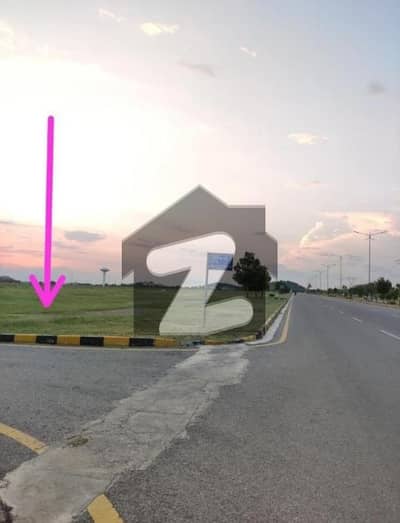 ایم پی سی ایچ ایس - بلاک جی ایم پی سی ایچ ایس ۔ ملٹی گارڈنز,بی ۔ 17,اسلام آباد میں 7 مرلہ مکان 80.0 لاکھ میں برائے فروخت۔